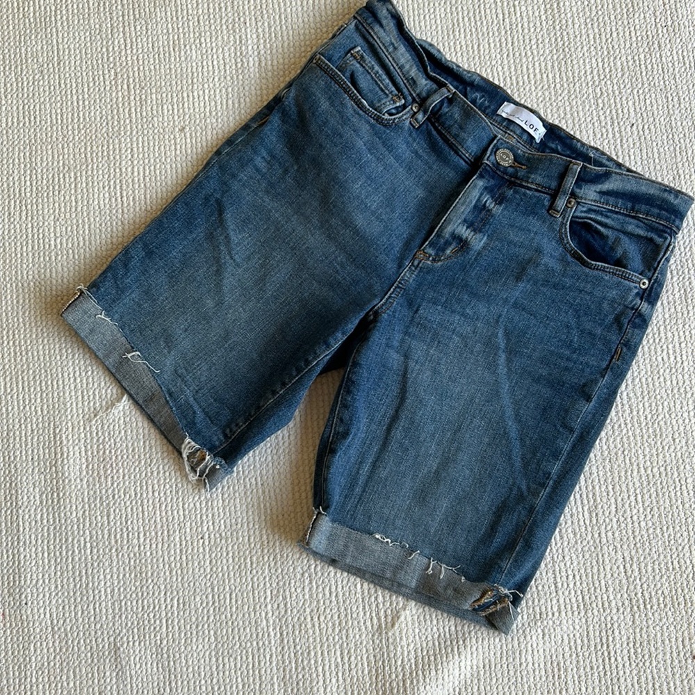 Bermuda Jean Shorts Size 28